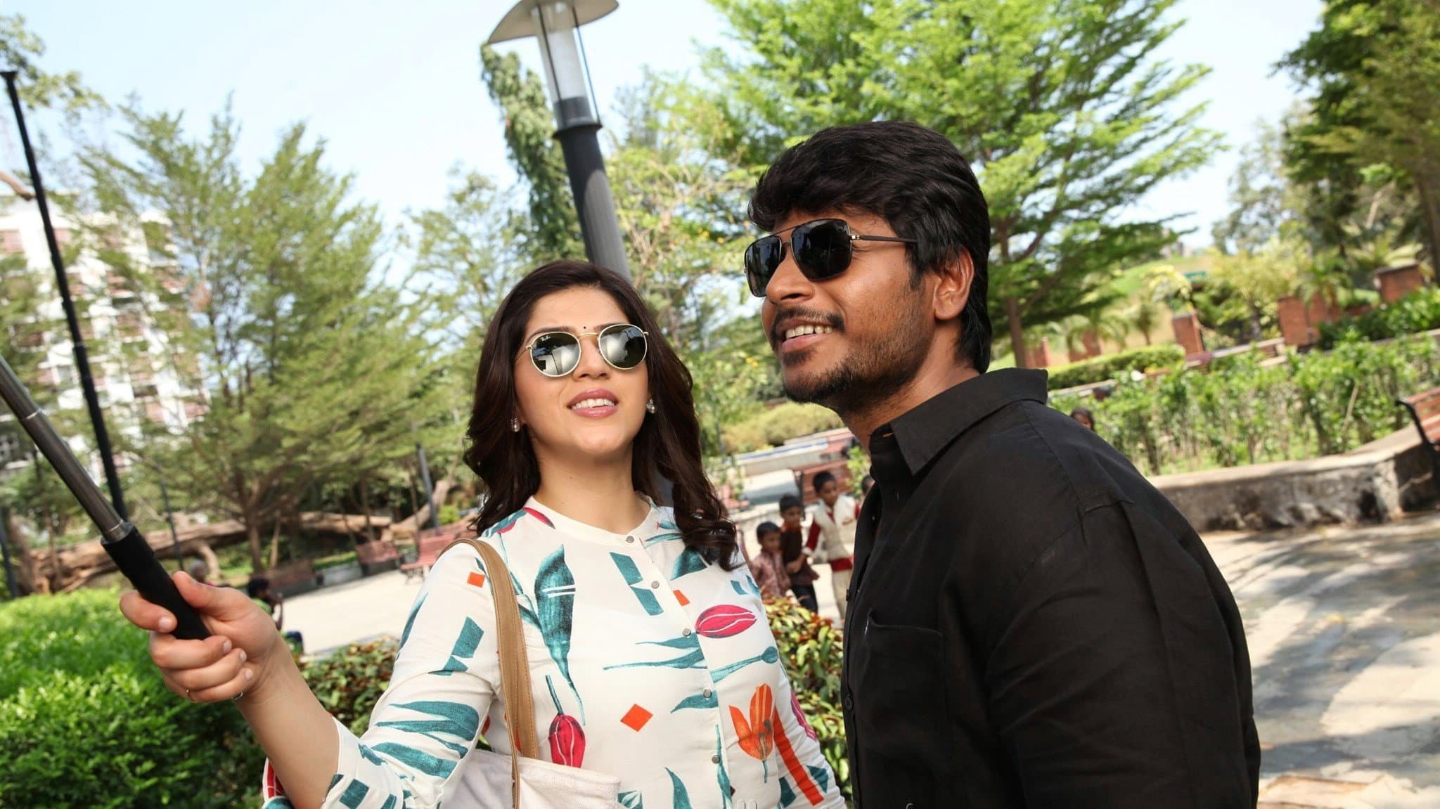 நெஞ்சில் துணிவிருந்தால் - immagine